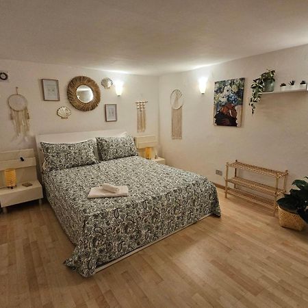 La Maison Bouganville 萨莱诺 外观 照片