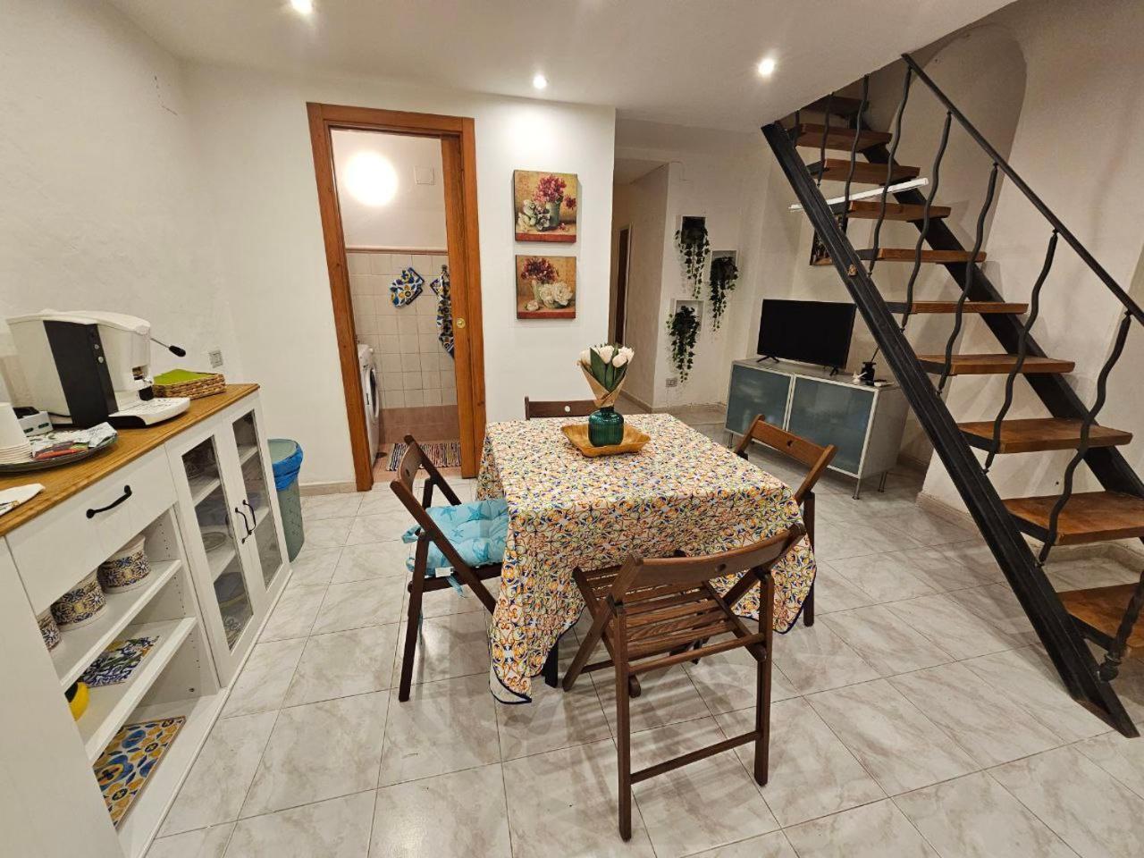 La Maison Bouganville 萨莱诺 外观 照片