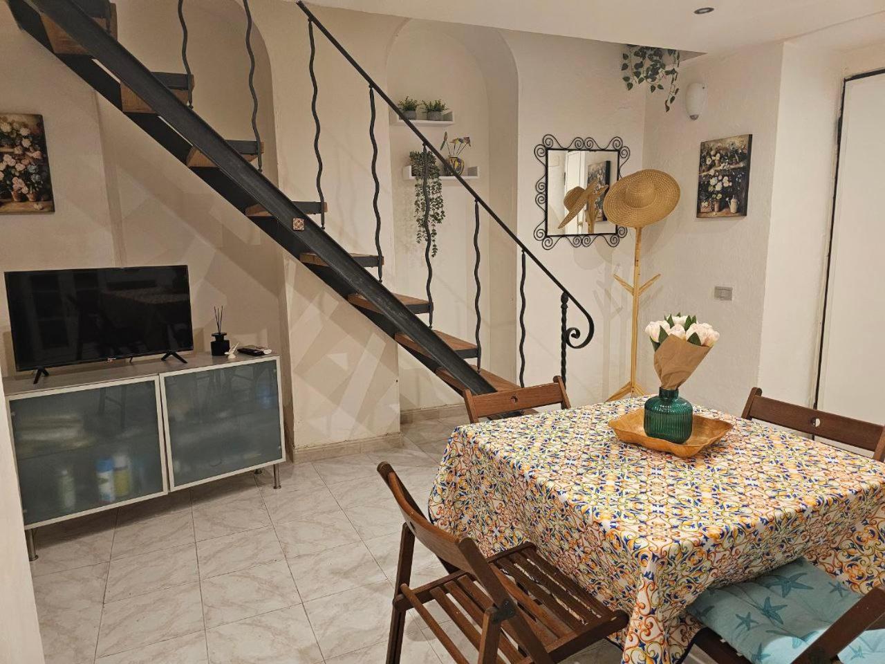 La Maison Bouganville 萨莱诺 外观 照片